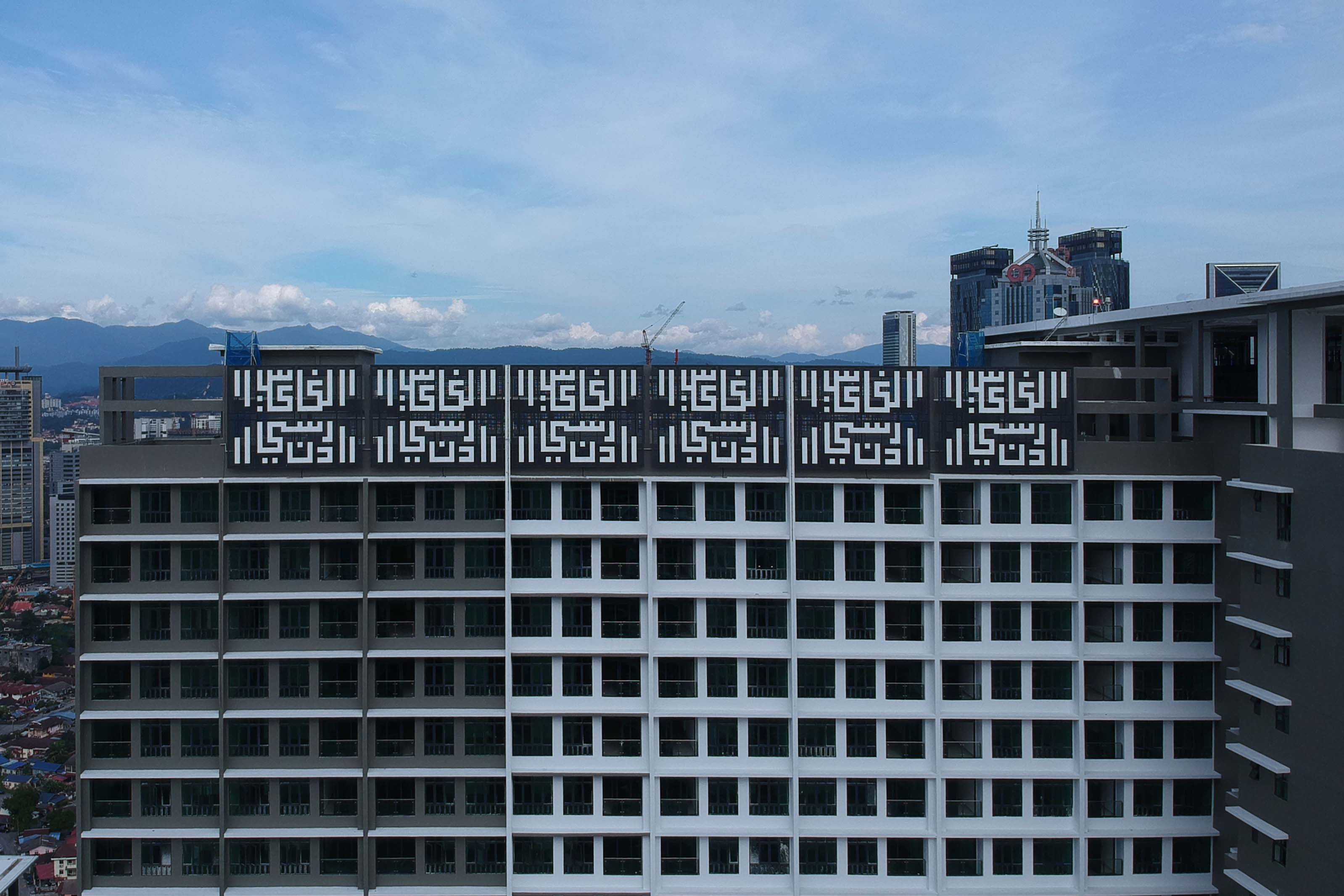 Modern Architecture Luxbee Com My Malaysia UDA Legasi UDA Pana 2 01